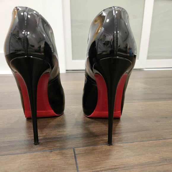 Christian Louboutin New Very Privé Pump - SIZE 38 - Picture 3 of 15